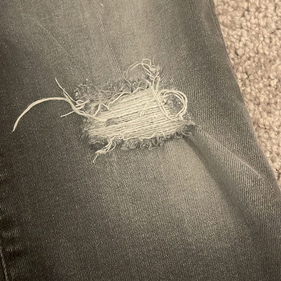 Mavi Ada Mid Rise Distressed Light Grey Boyfriend Jeans 24X27 - Picture 5 of 10